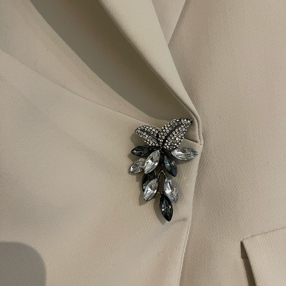 Zara Cream Embellished Pants Suit - Picture 5 of 9